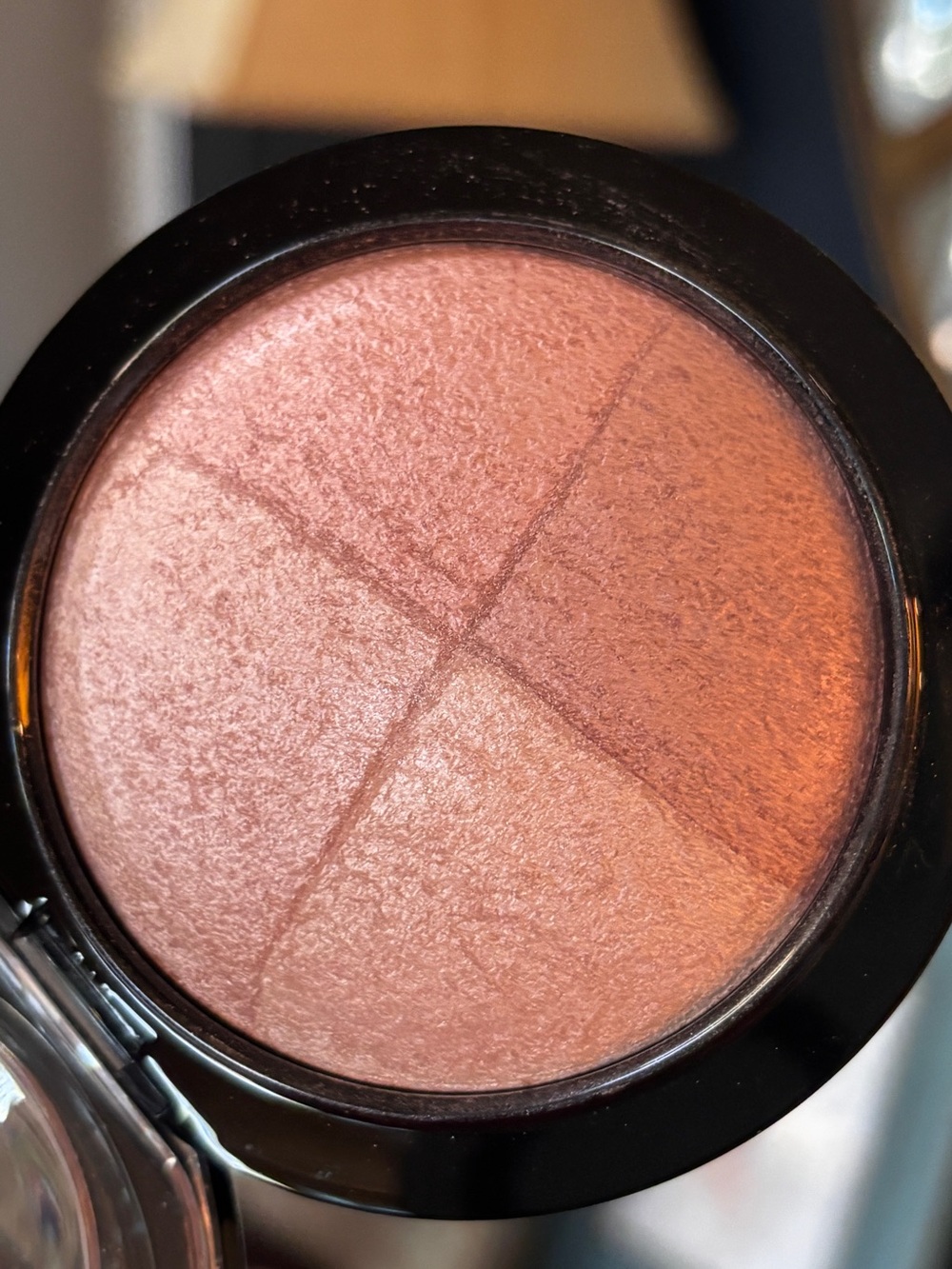 MAC Cosmetics “Warm Aura” Mineralize Skinfinish NIB